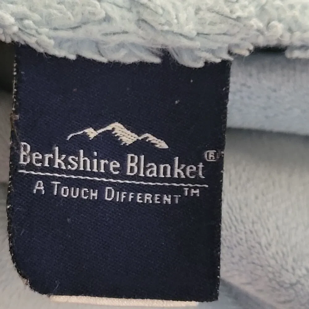 Berkshire Blanket Classic Plush Solid Throw Light Blue 47x70